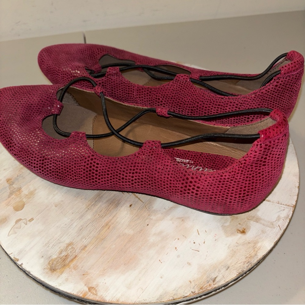 Earthies Flat Shoes Size 10M Burgundy Women - Picture 6 of 11